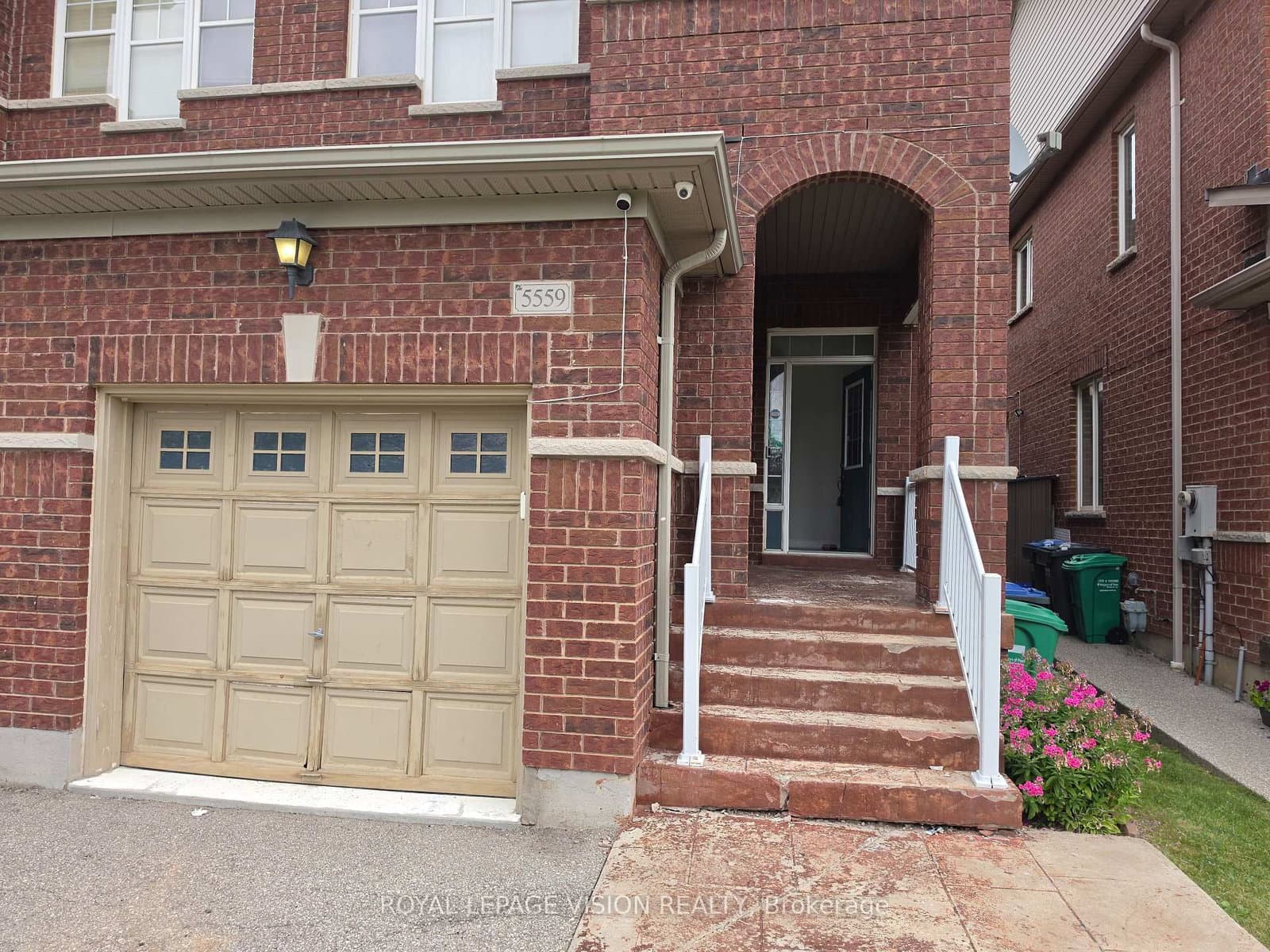 5559 Bonnie Street thumbnail 3