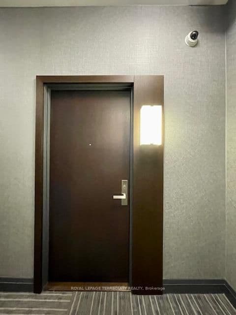 65 Speers Road, Unit 323 thumbnail 2
