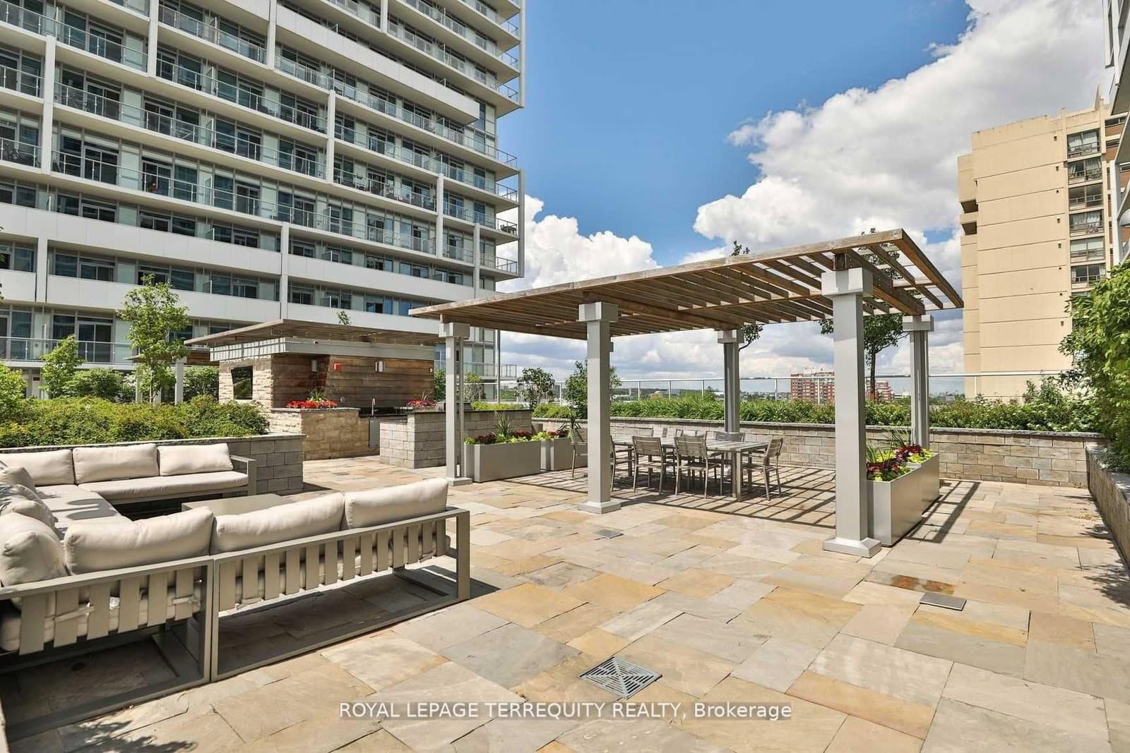 65 Speers Road, Unit 323 thumbnail 46