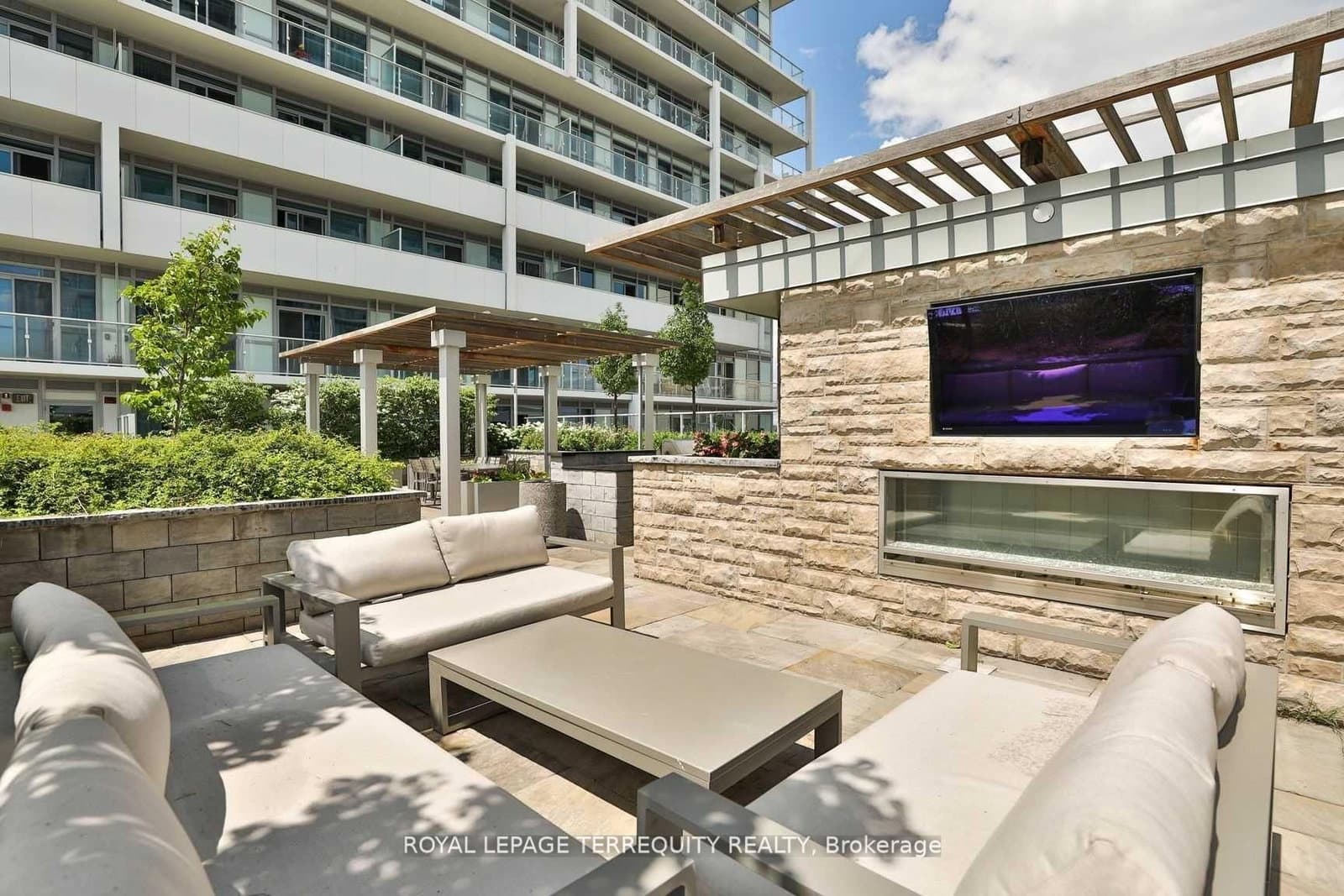 65 Speers Road, Unit 323 thumbnail 48