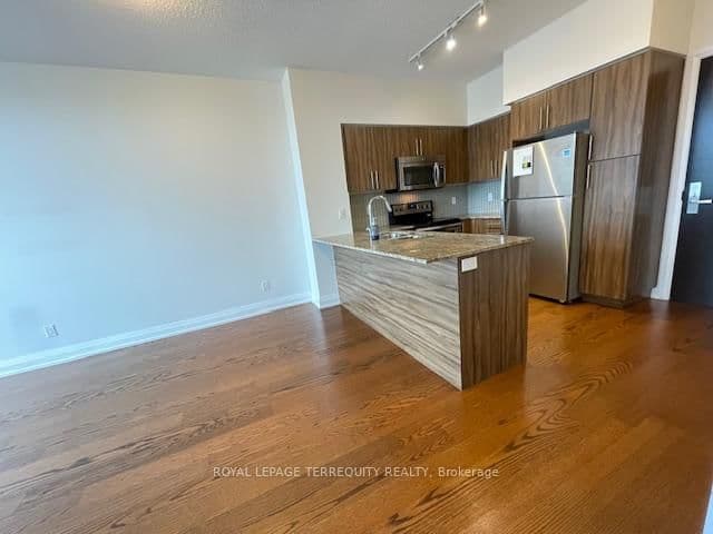 65 Speers Road, Unit 323 thumbnail 6