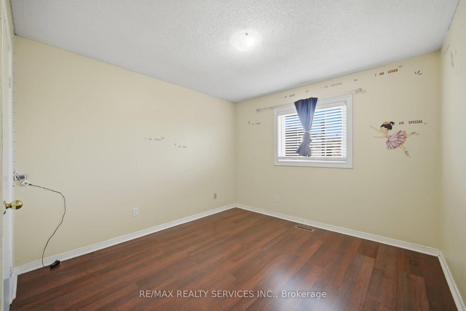 92 Tulip Drive thumbnail 31