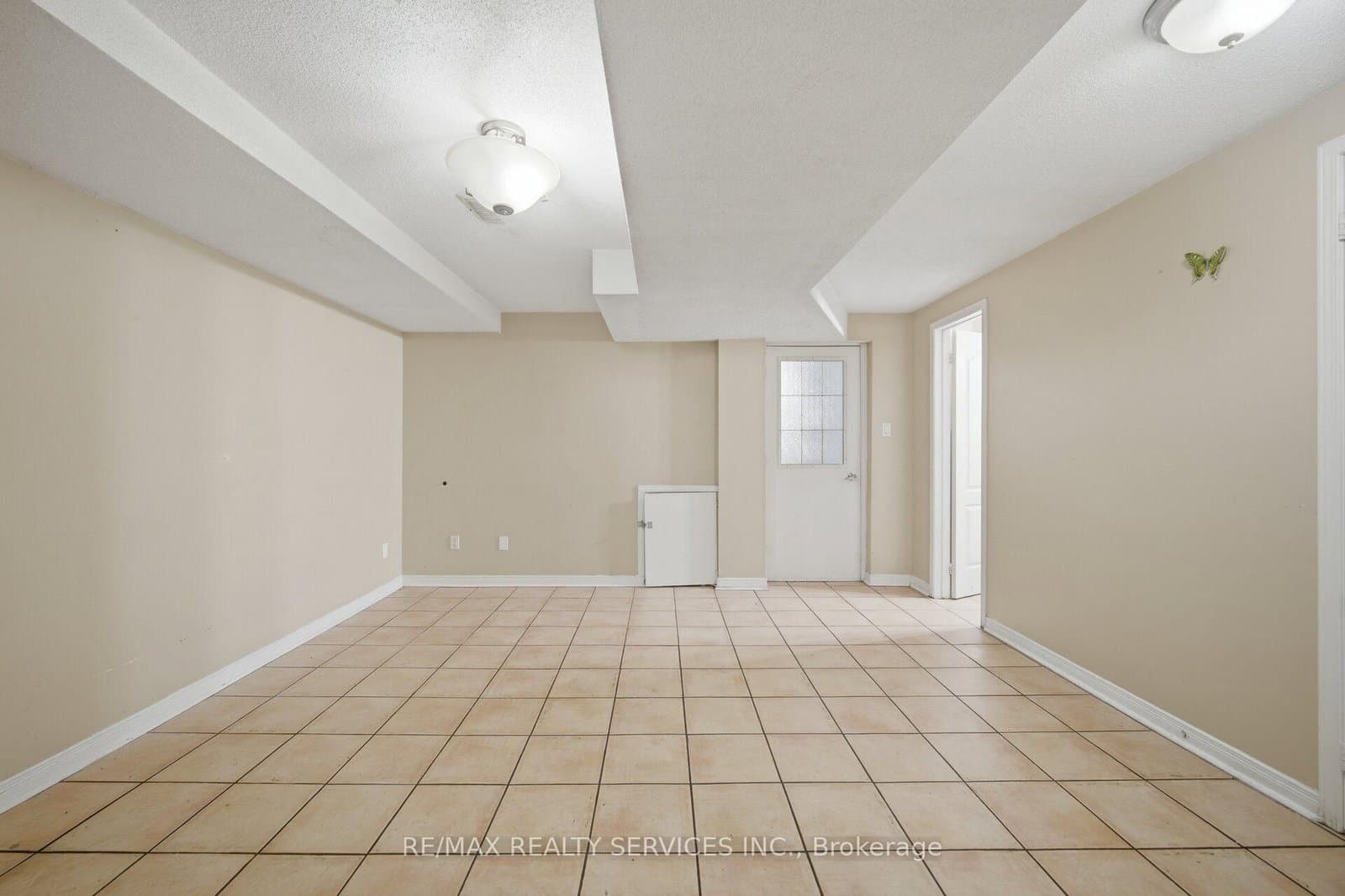 92 Tulip Drive thumbnail 37