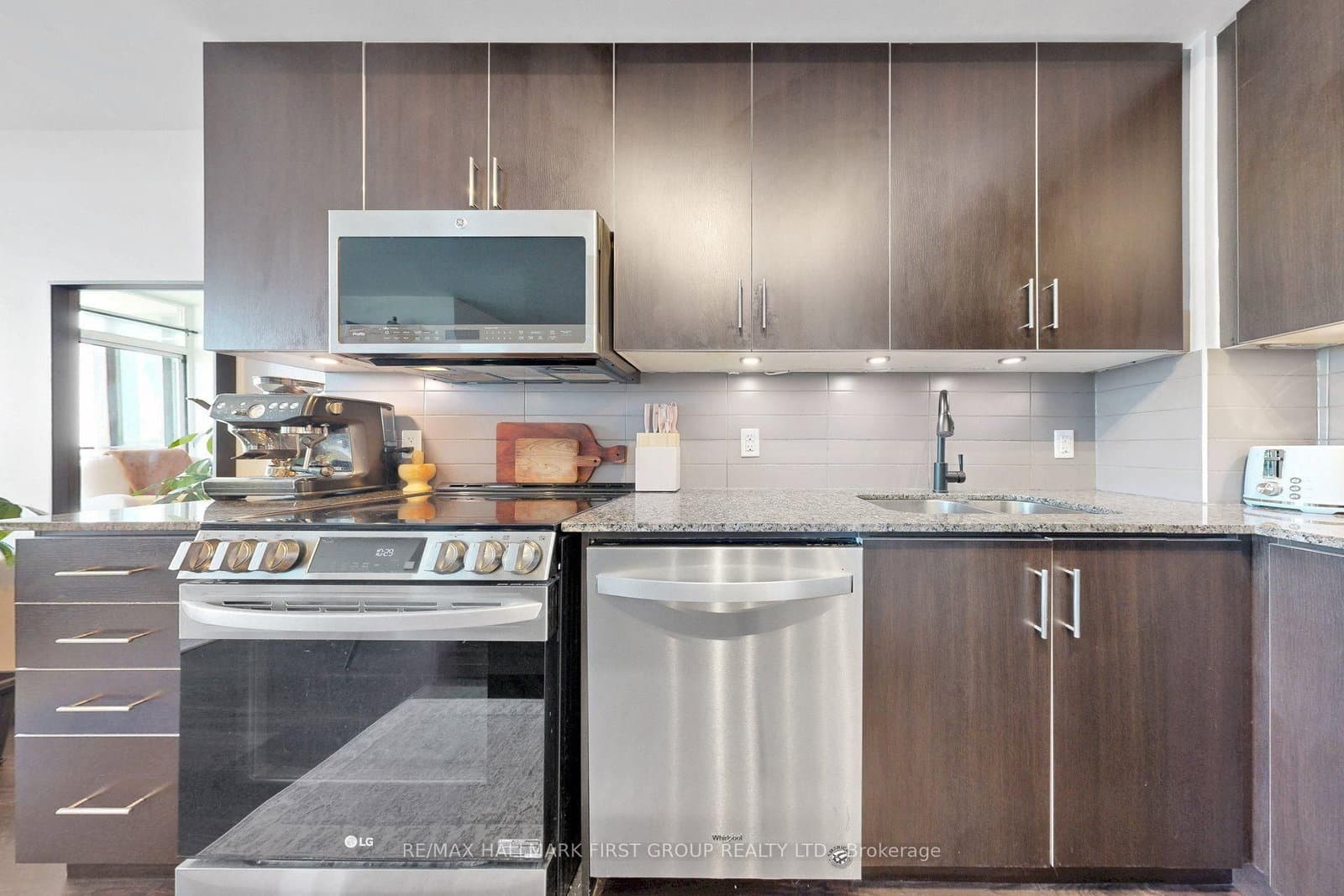 8 Fieldway Road, Unit 505 thumbnail 10