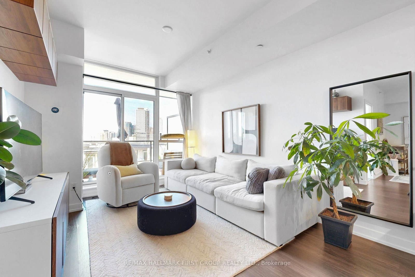 8 Fieldway Road, Unit 505 thumbnail 13