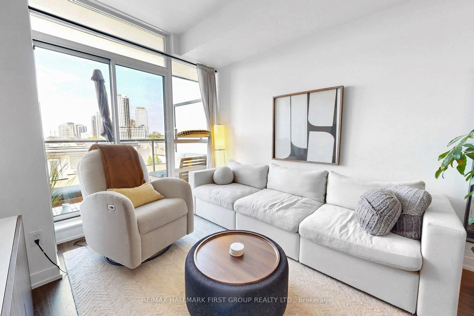 8 Fieldway Road, Unit 505 thumbnail 15
