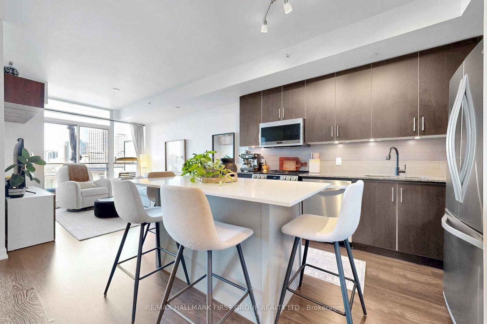 8 Fieldway Road, Unit 505 thumbnail 8