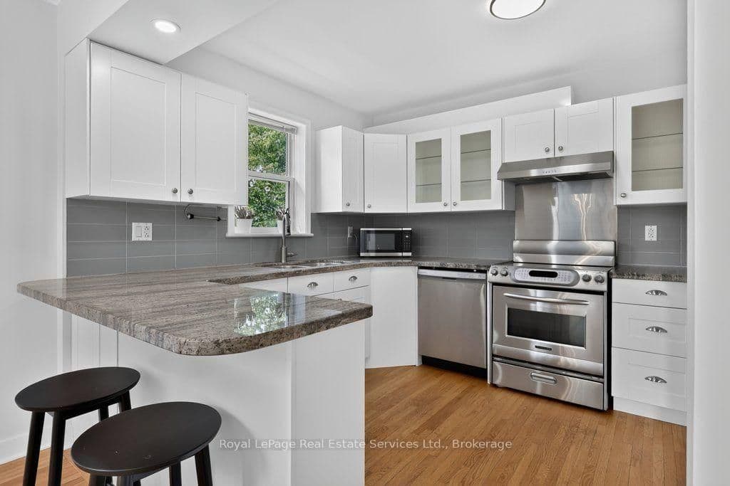 79 Kingswood Road, Unit Main thumbnail 5