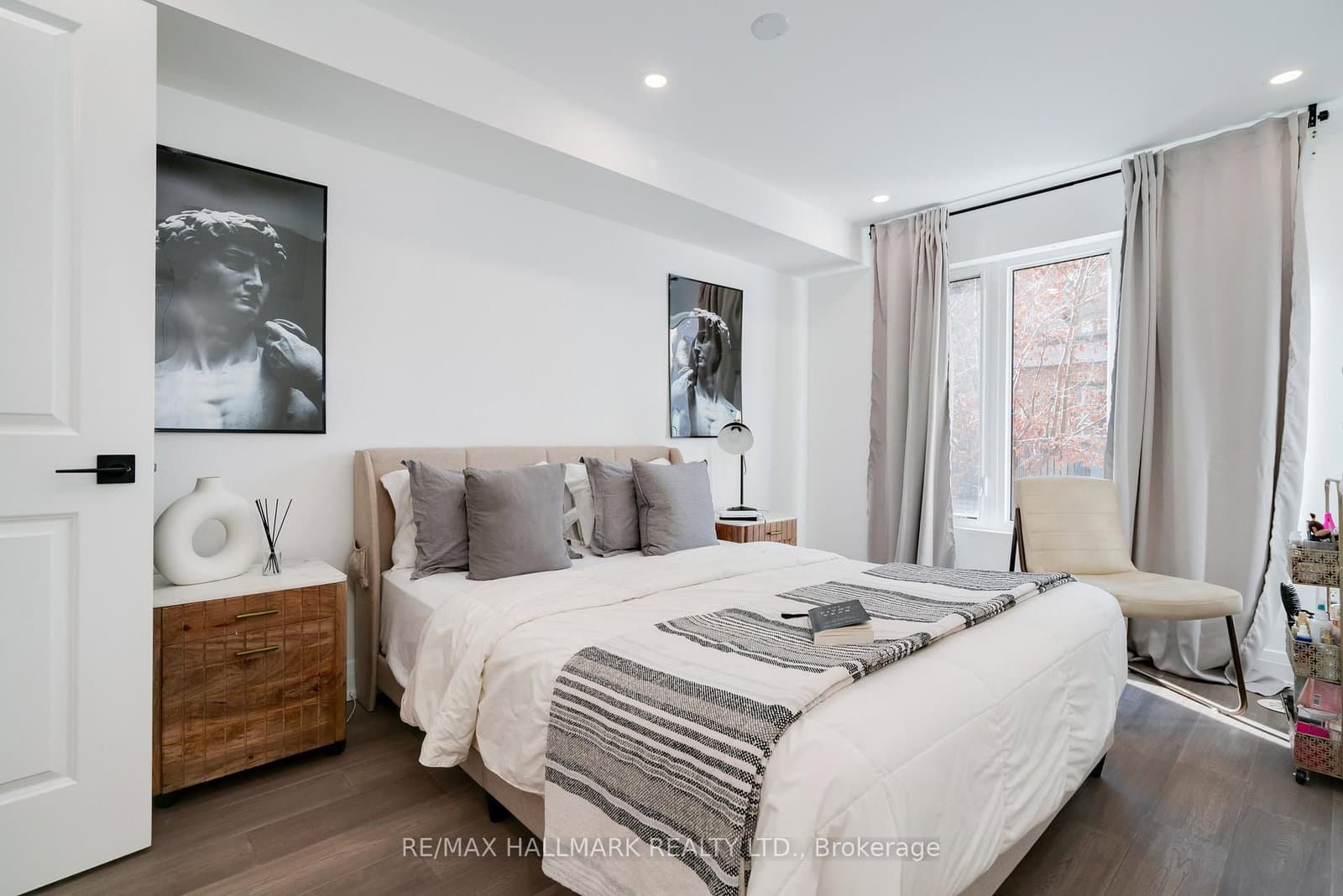 11 Foundry Avenue, Unit 129 thumbnail 16