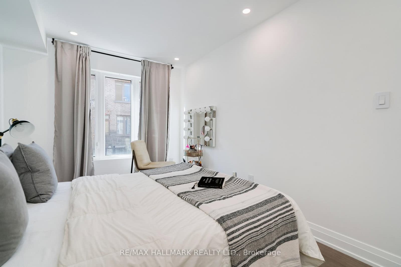 11 Foundry Avenue, Unit 129 thumbnail 17