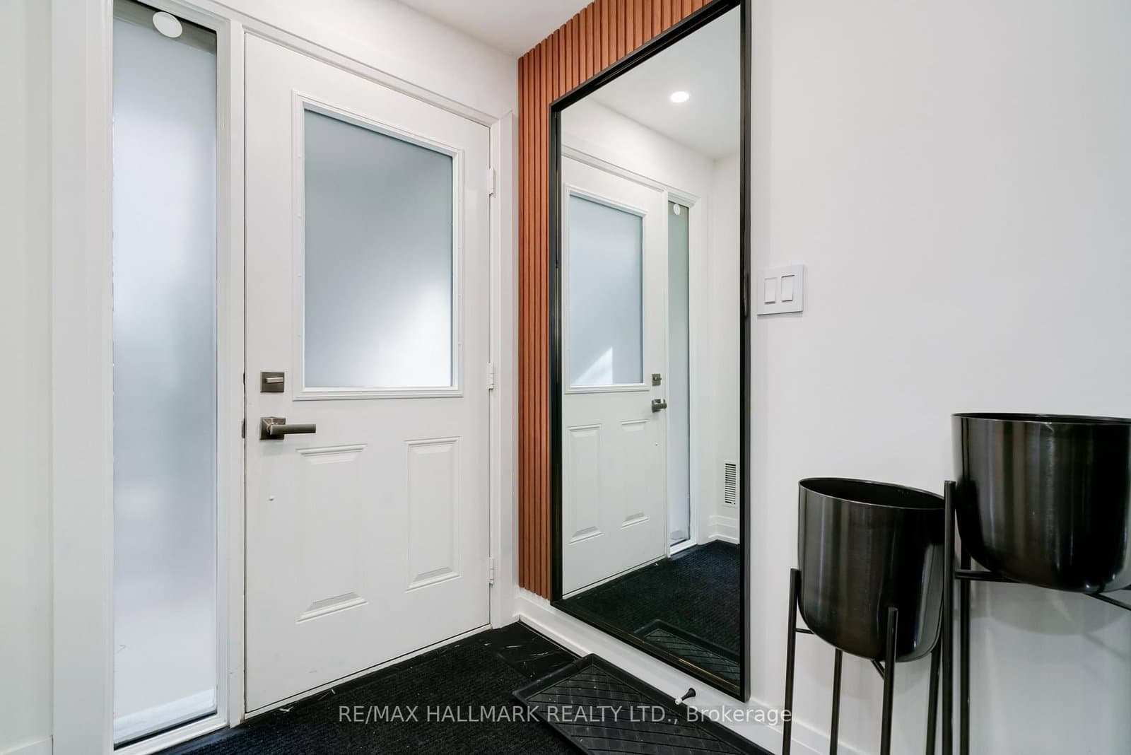 11 Foundry Avenue, Unit 129 thumbnail 20
