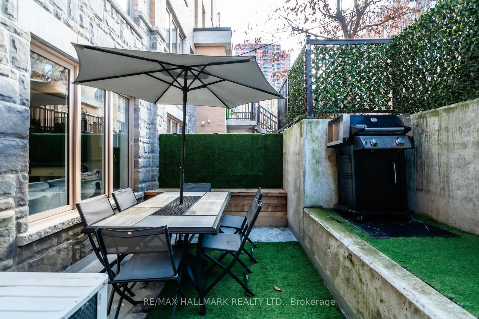 11 Foundry Avenue, Unit 129 thumbnail 23