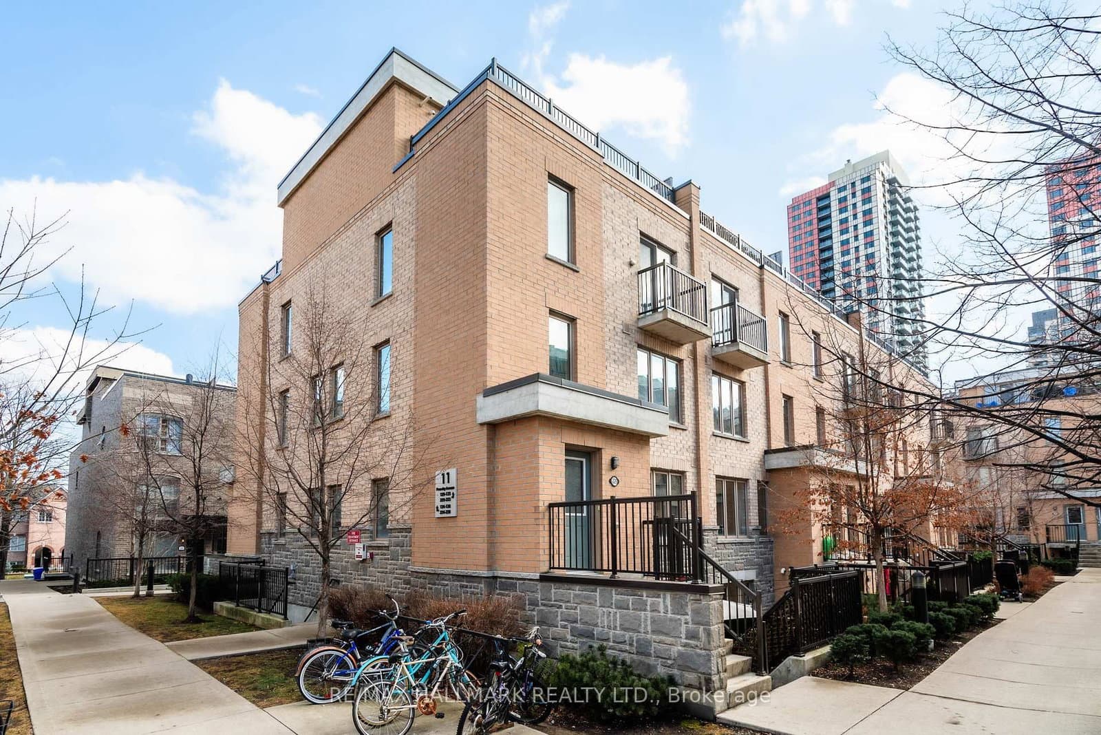 11 Foundry Avenue, Unit 129 thumbnail 27