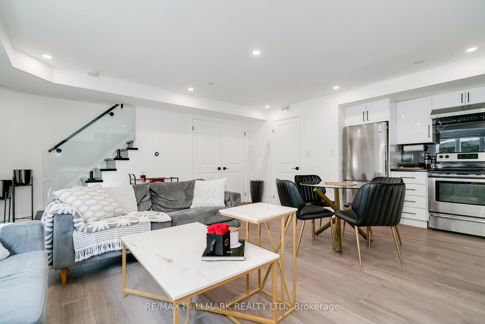 11 Foundry Avenue, Unit 129 thumbnail 5