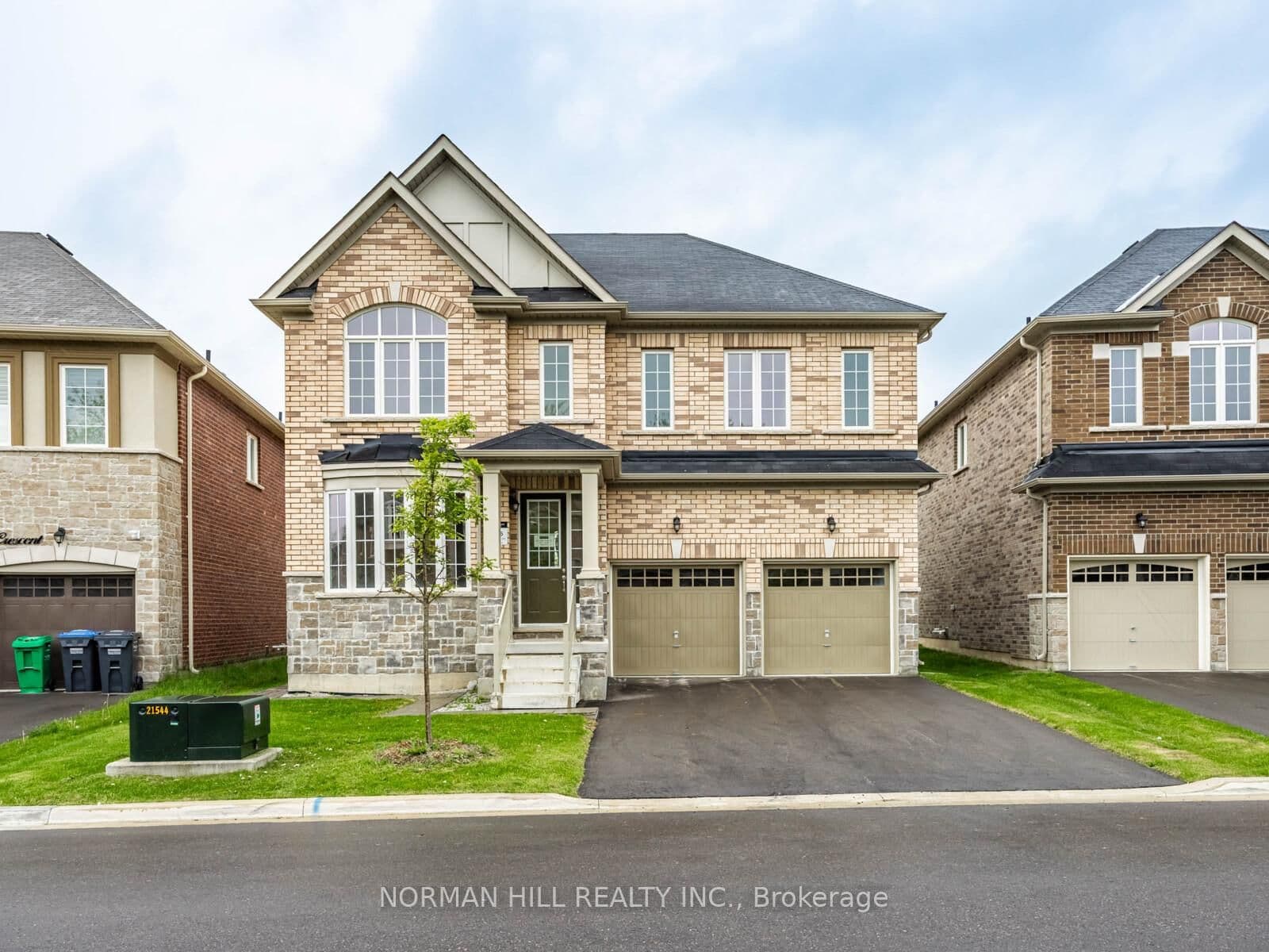 27 Unwind Crescent - Image 1