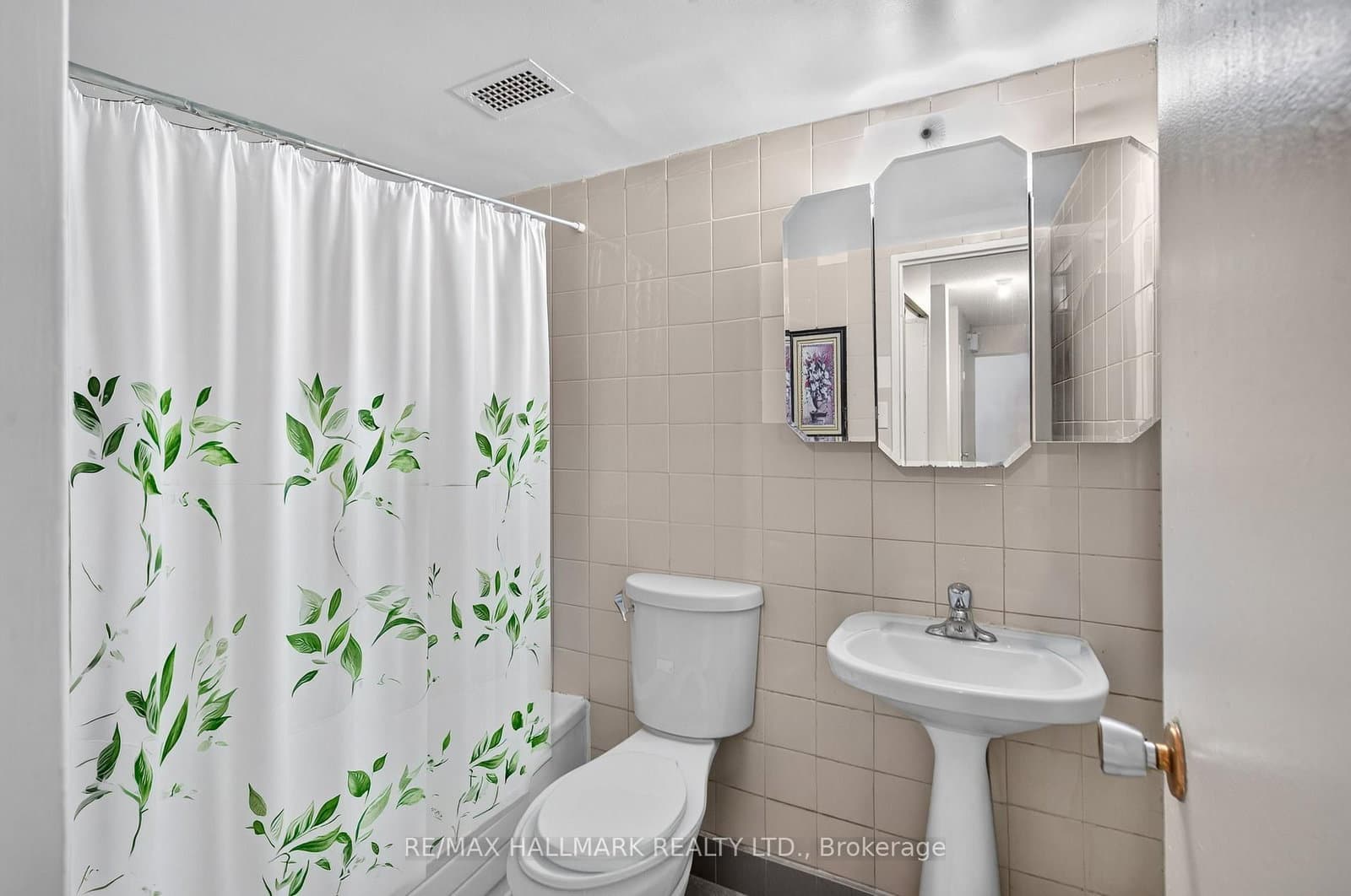 370 Dixon Road, Unit 912 thumbnail 26