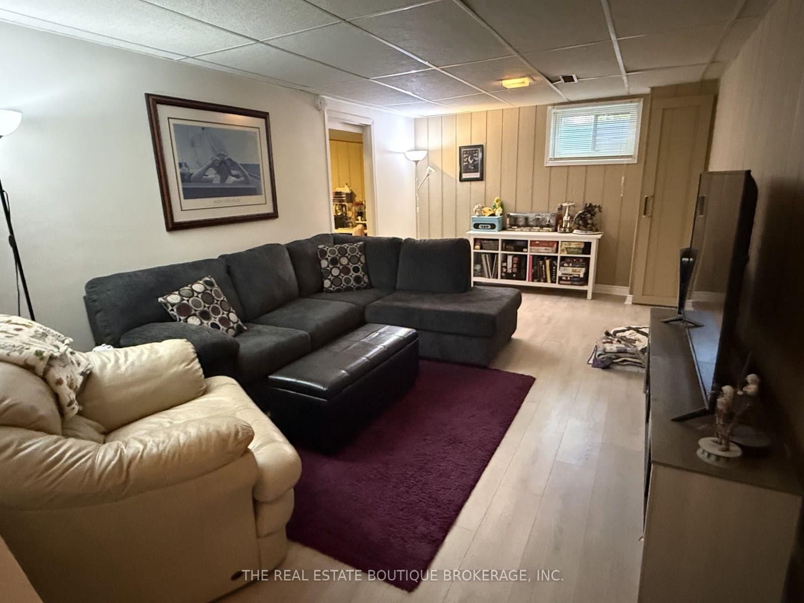 1345 Colonsay Drive thumbnail 22