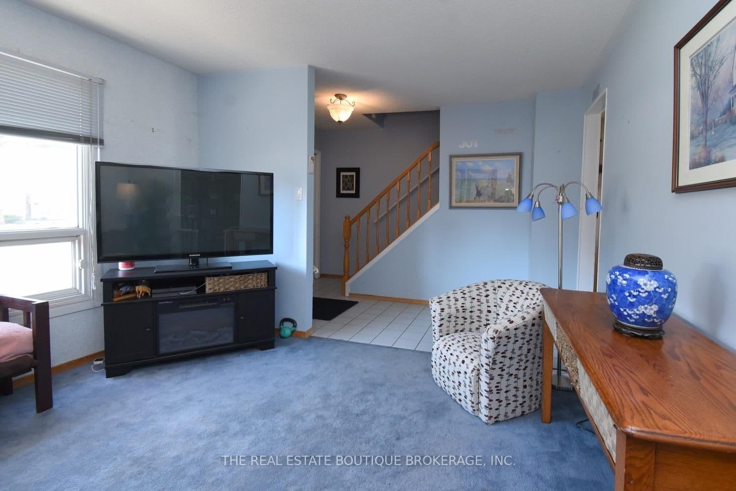 1345 Colonsay Drive thumbnail 8