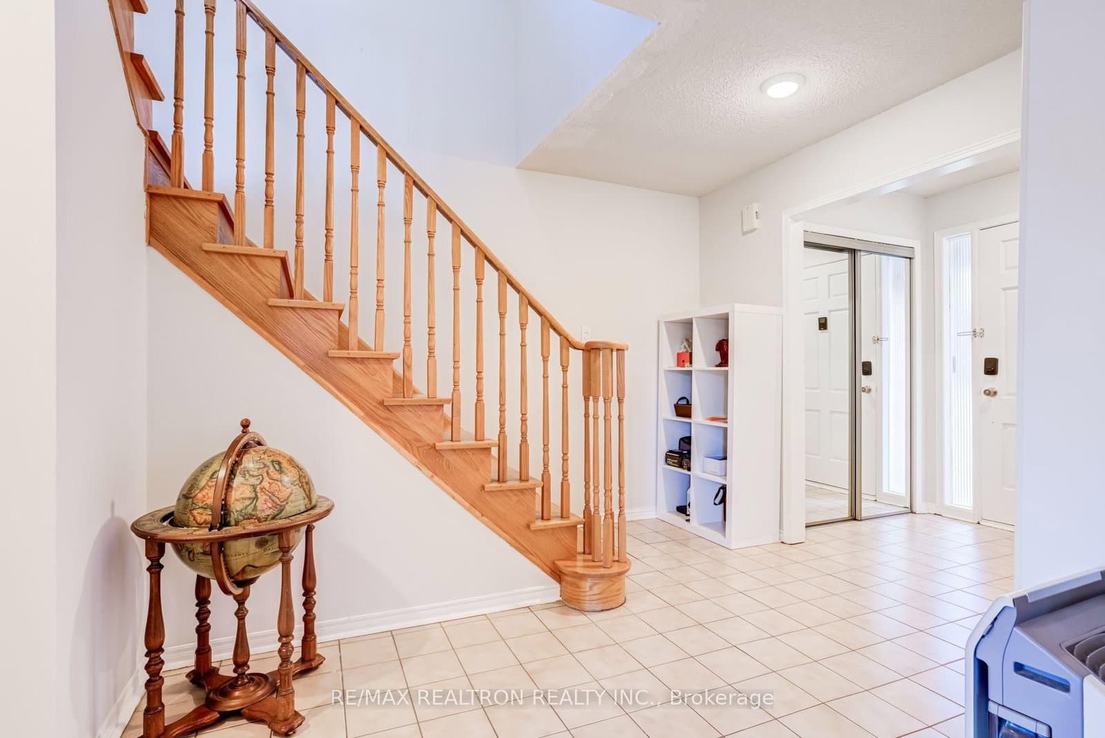 4379 Radisson Crescent thumbnail 19