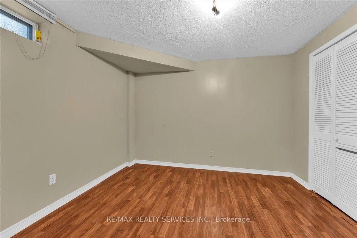 162 Major William Sharpe Drive thumbnail 33