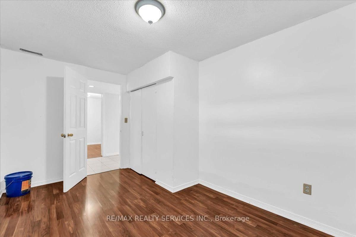 162 Major William Sharpe Drive thumbnail 34