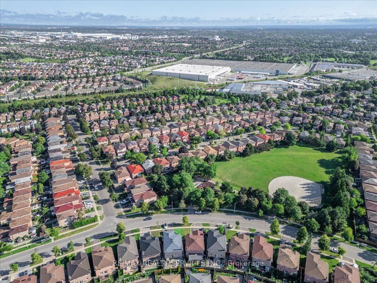 162 Major William Sharpe Drive thumbnail 38