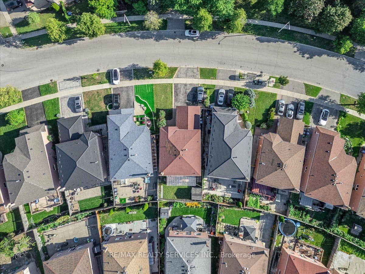 162 Major William Sharpe Drive thumbnail 40