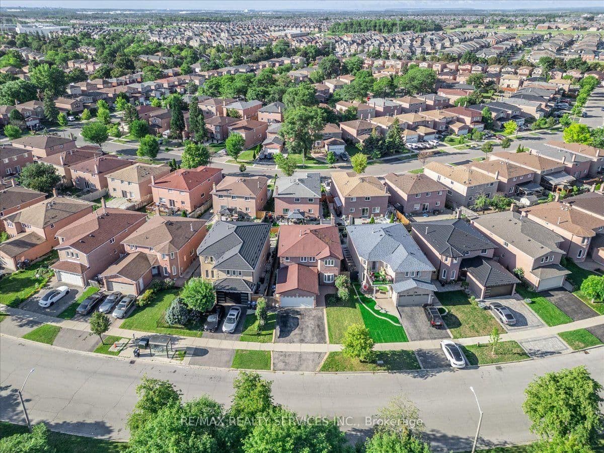 162 Major William Sharpe Drive thumbnail 41