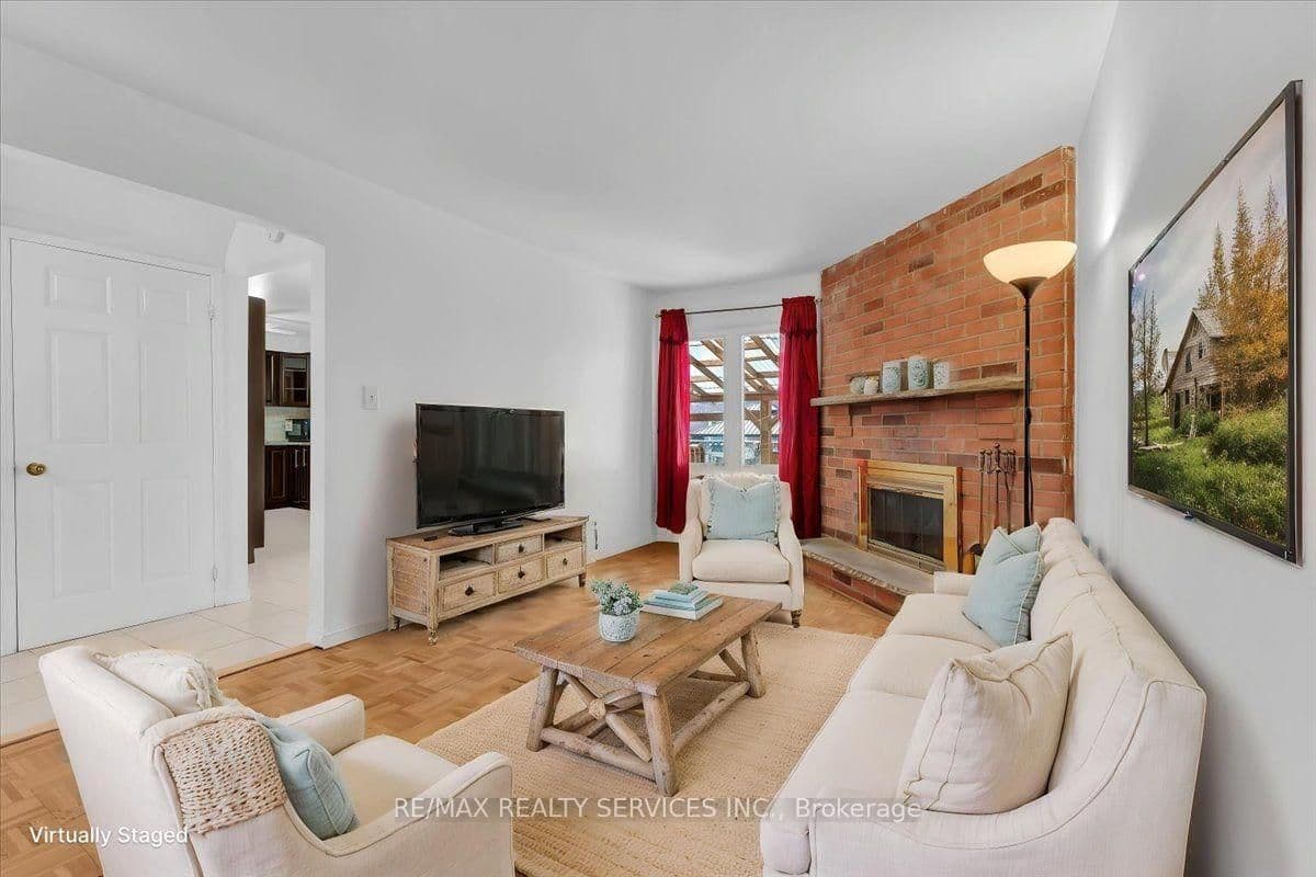 162 Major William Sharpe Drive thumbnail 8
