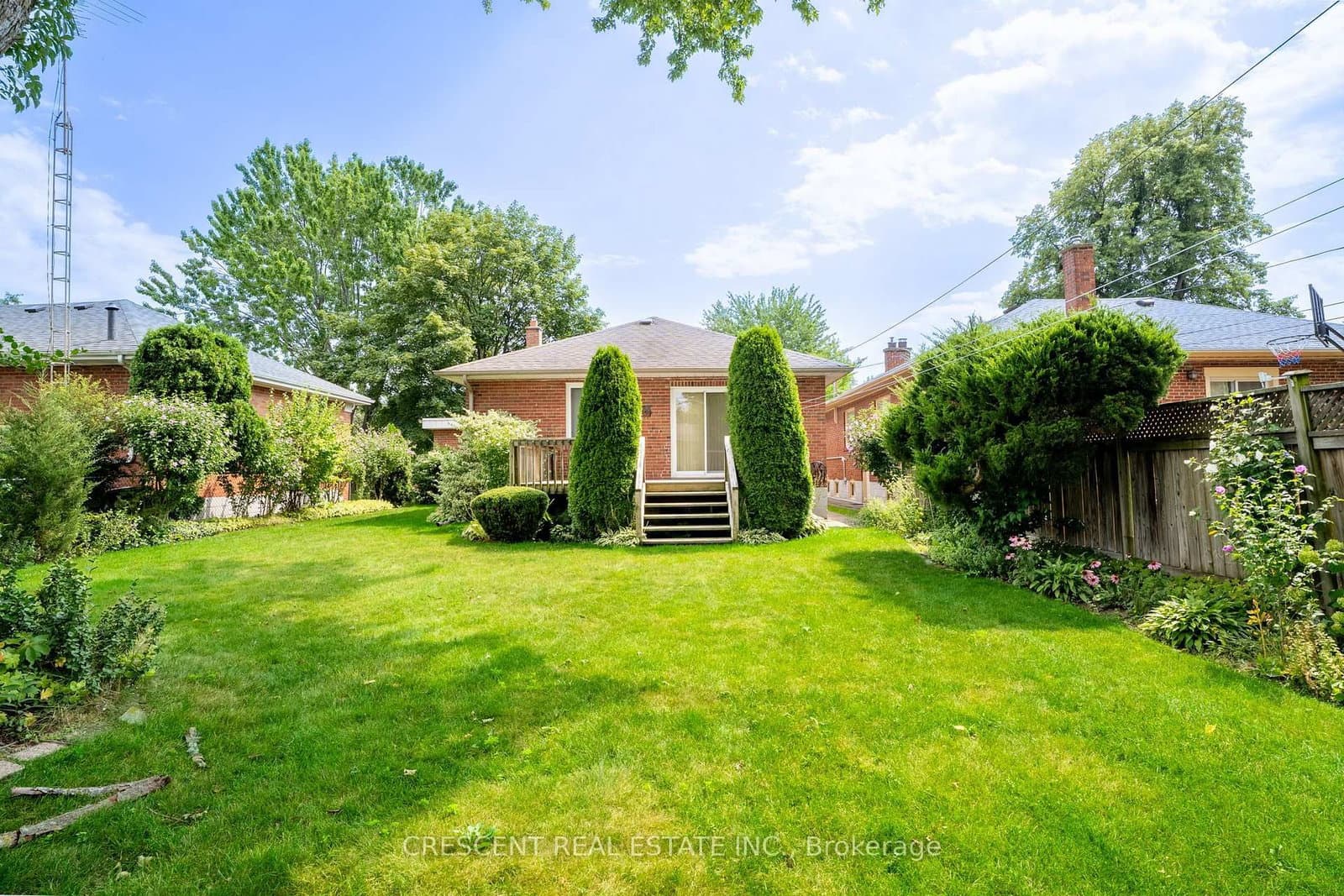 14 Claymore Drive, Unit LOWER thumbnail 12