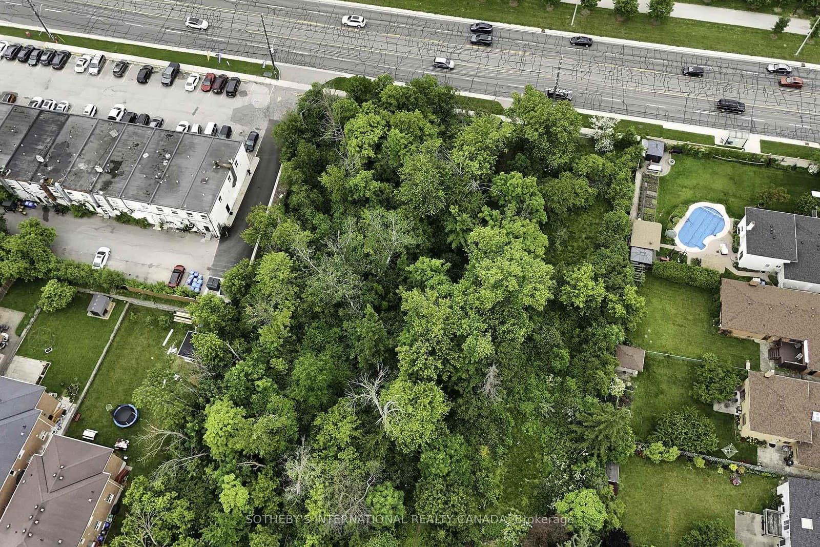1050 BURNHAMTHORPE Road E thumbnail 4