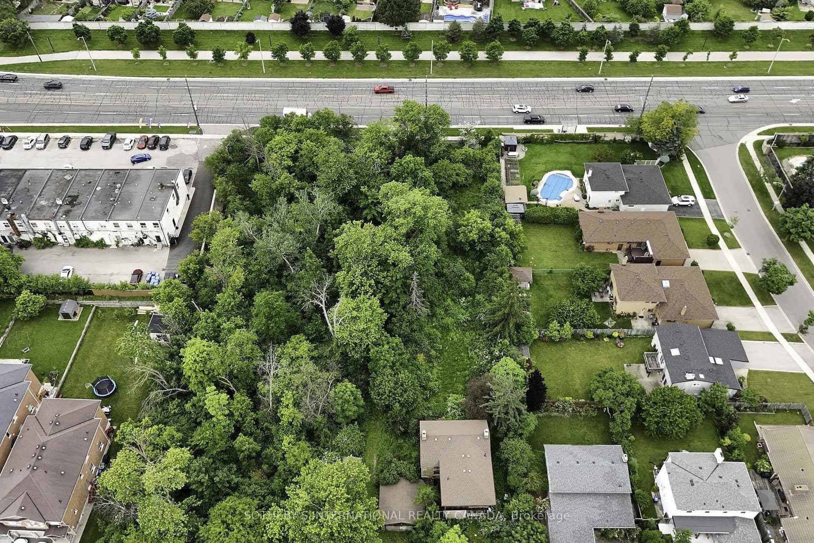 1050 BURNHAMTHORPE Road E thumbnail 6
