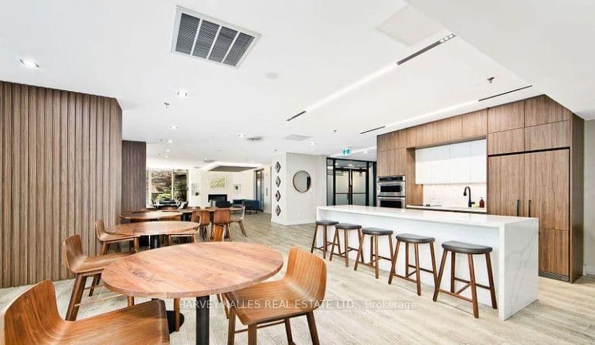 20 Southport Street, Unit 521 thumbnail 41