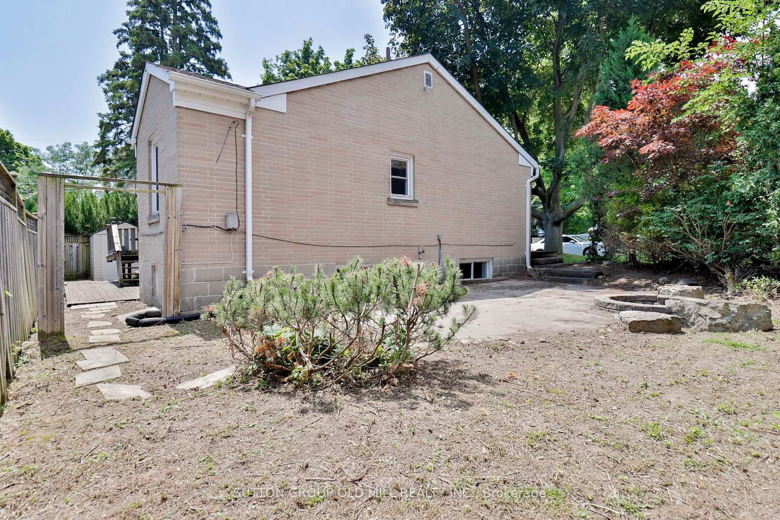 1 Penhale Drive thumbnail 9