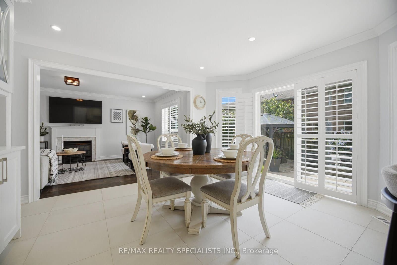 2150 Jardine Crescent thumbnail 10