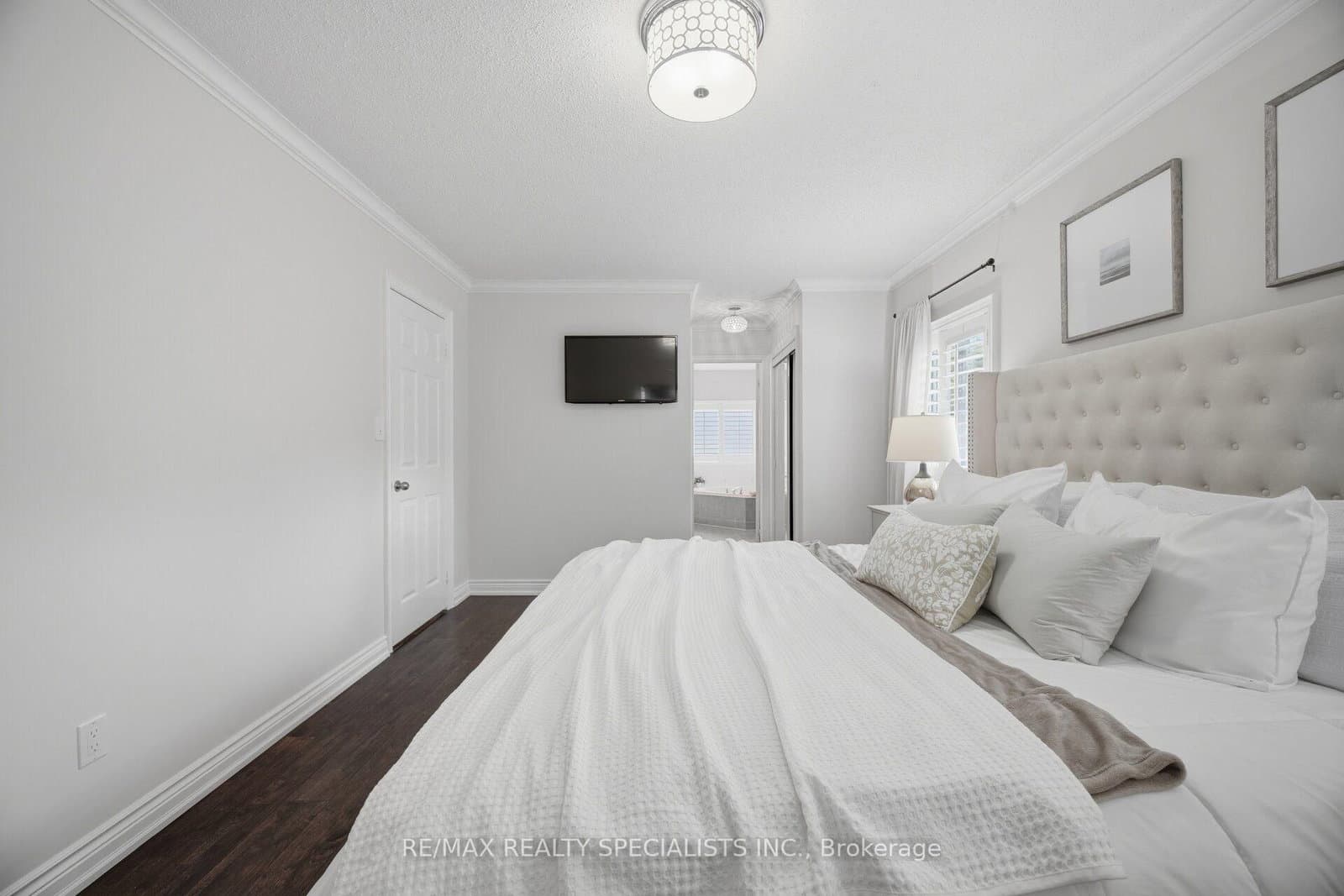 2150 Jardine Crescent thumbnail 16