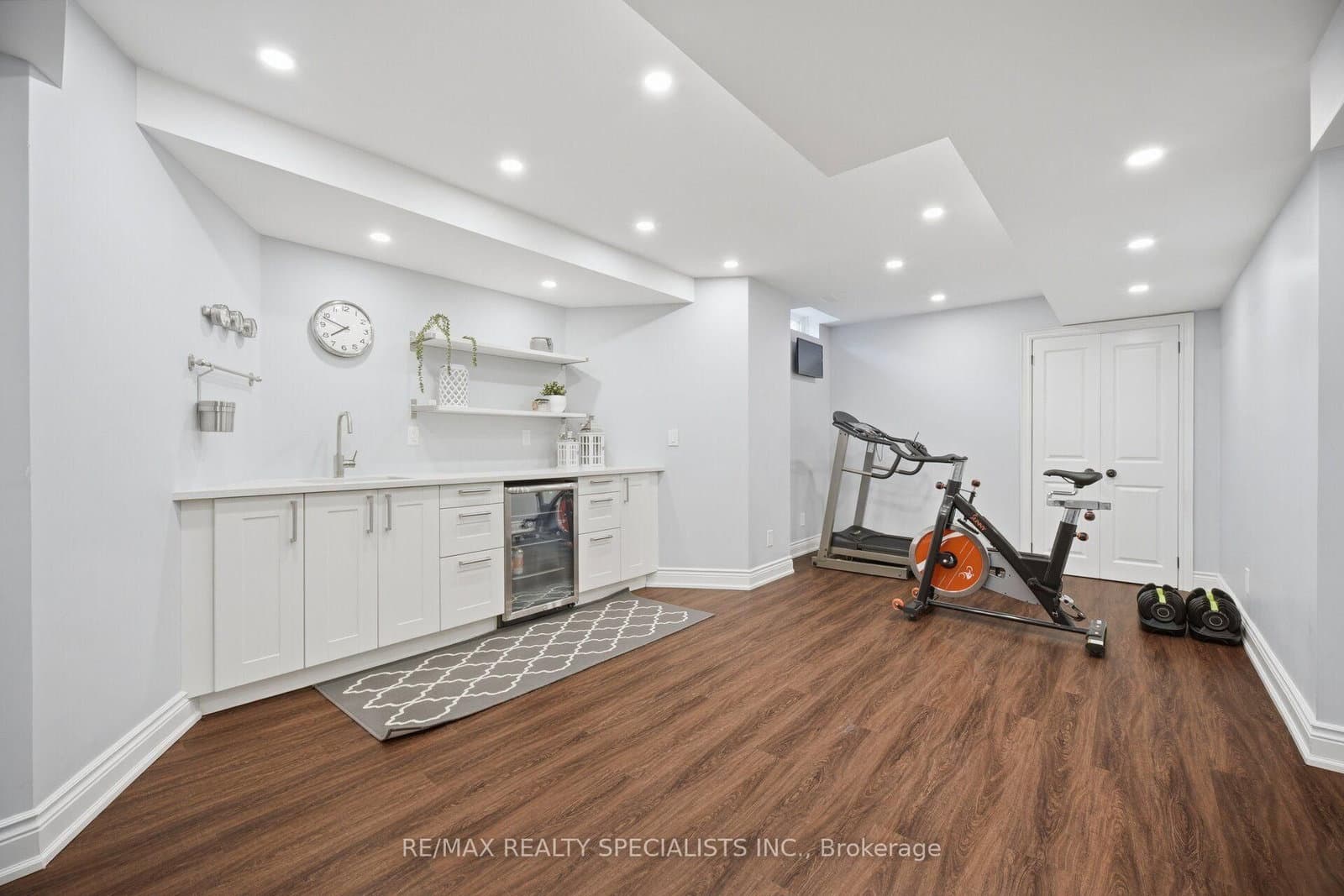 2150 Jardine Crescent thumbnail 25