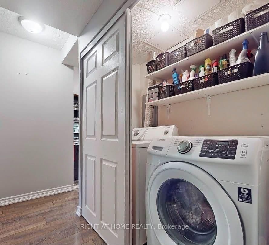 820 Burnhamthorpe Road, Unit 1102 thumbnail 16