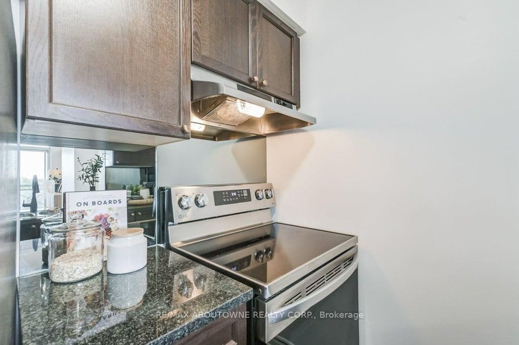 2325 Central Park Drive, Unit 405 thumbnail 17
