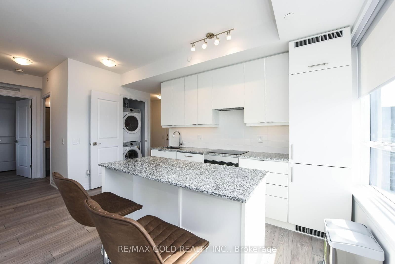 36 Elm Drive, Unit 3209 thumbnail 13