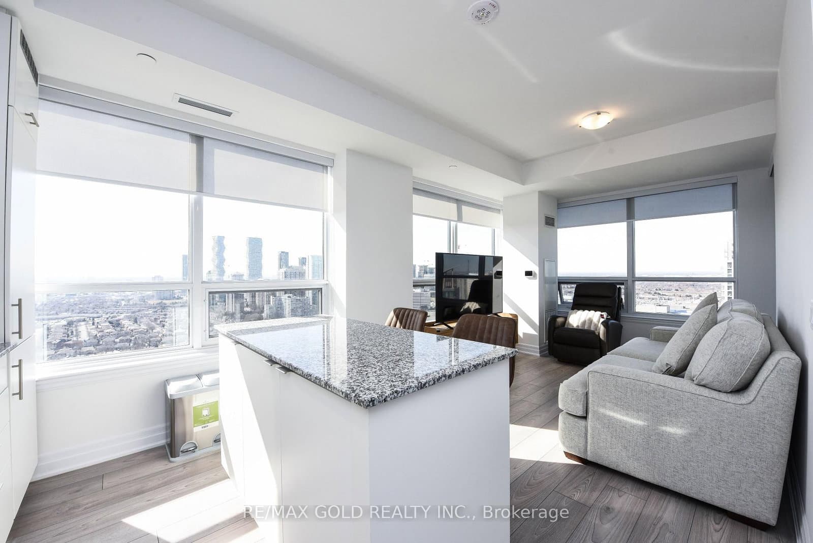36 Elm Drive, Unit 3209 thumbnail 19
