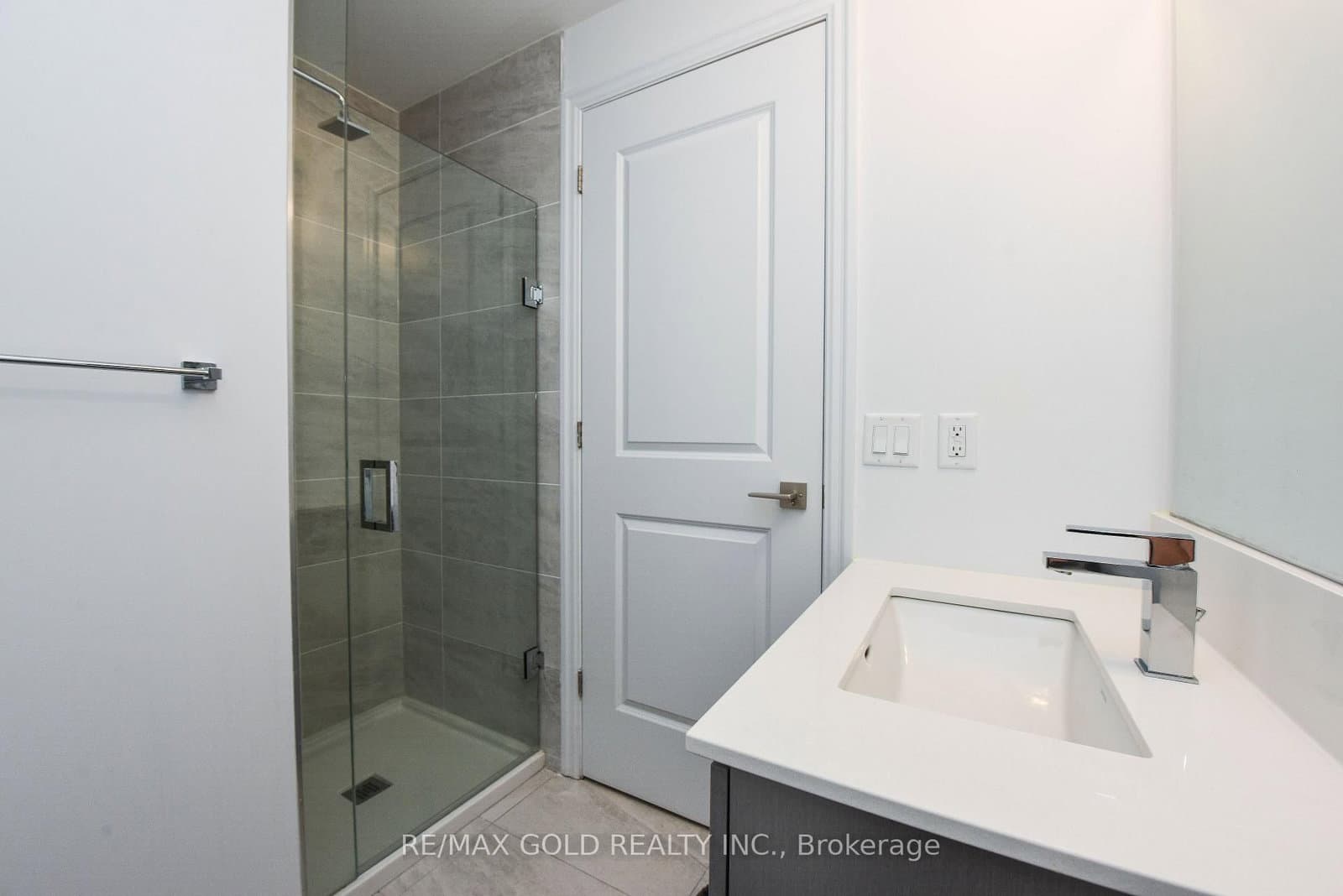 36 Elm Drive, Unit 3209 thumbnail 22