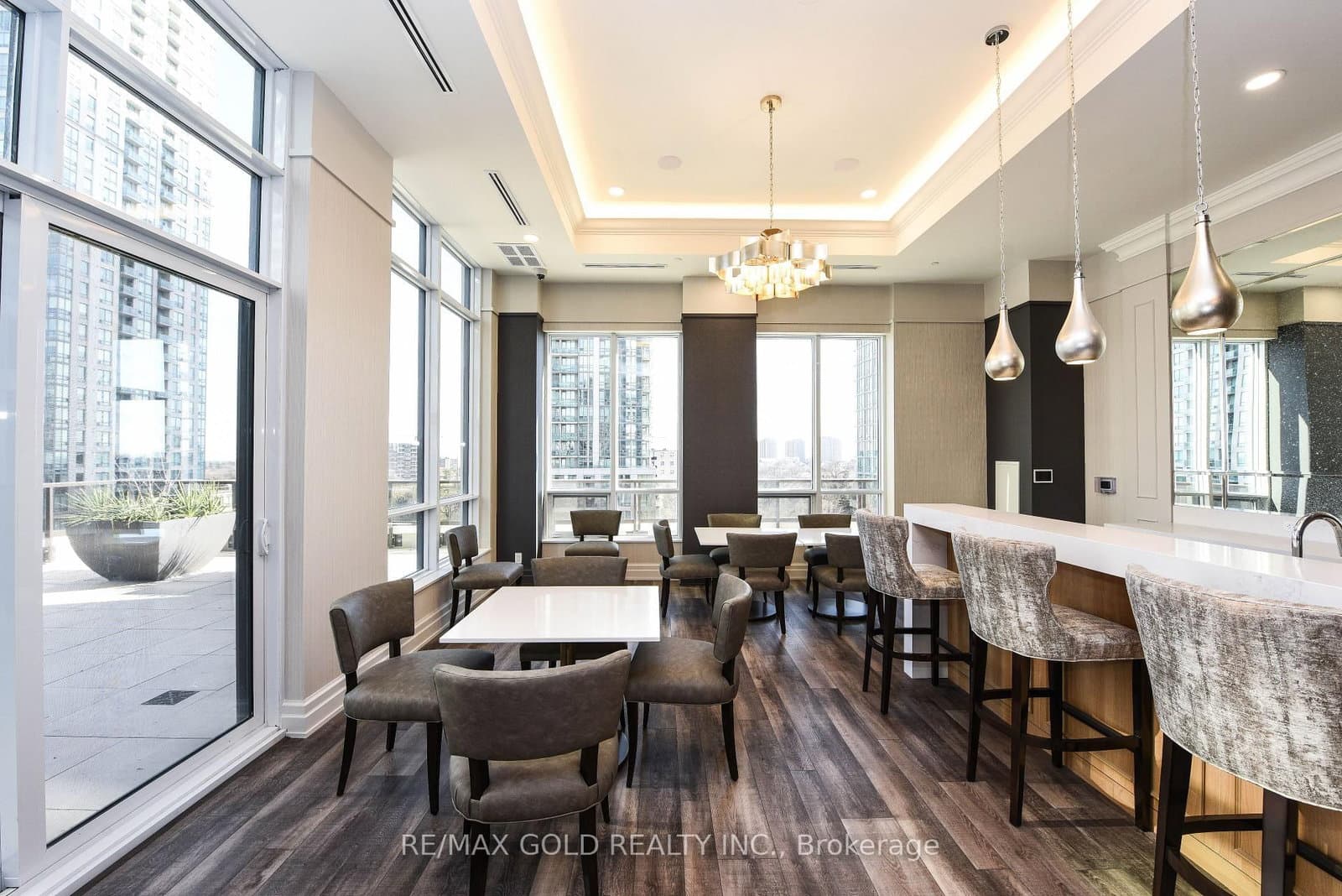 36 Elm Drive, Unit 3209 thumbnail 33