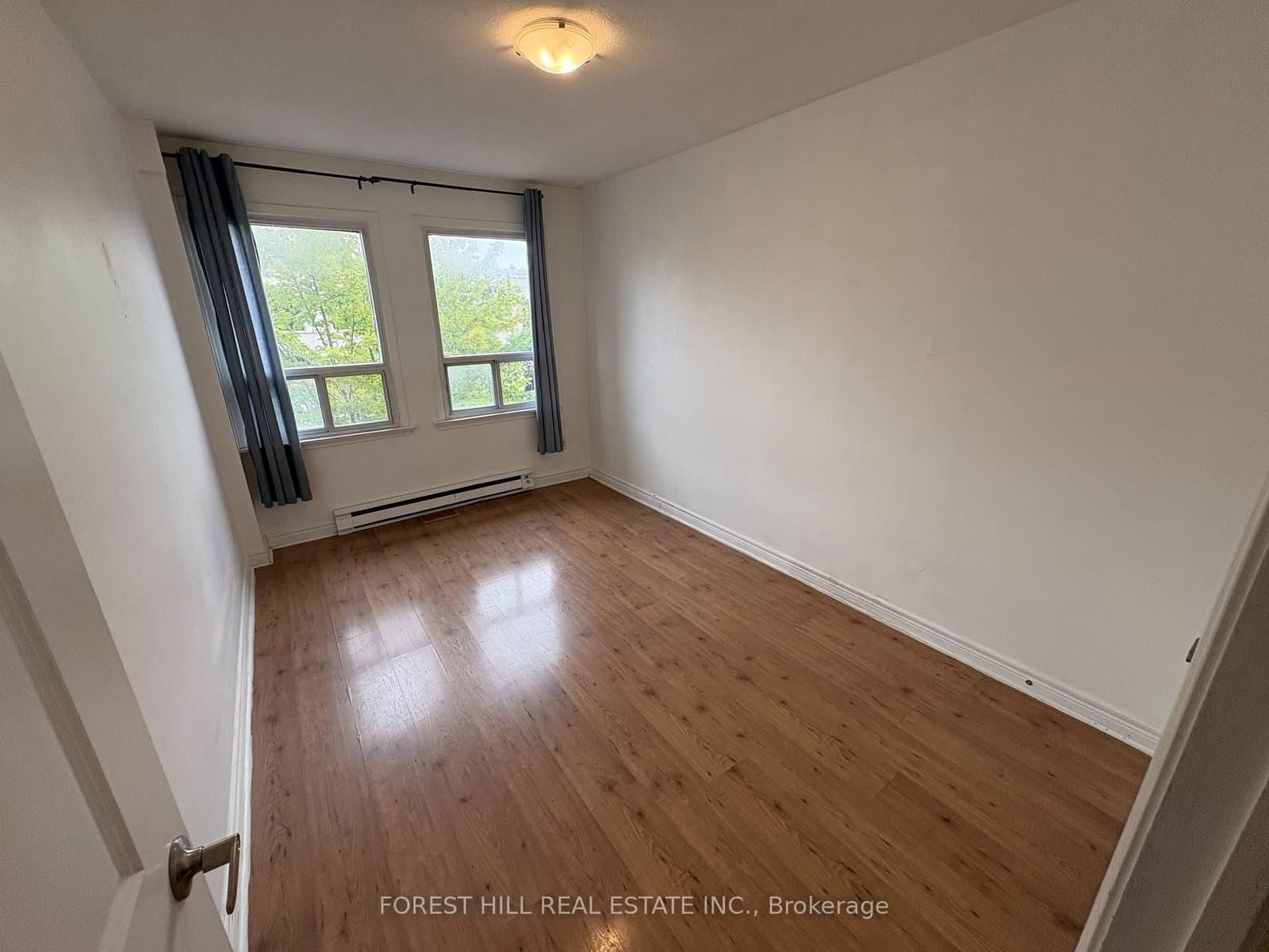 341 Lakeshore Road E, Unit 1 thumbnail 9