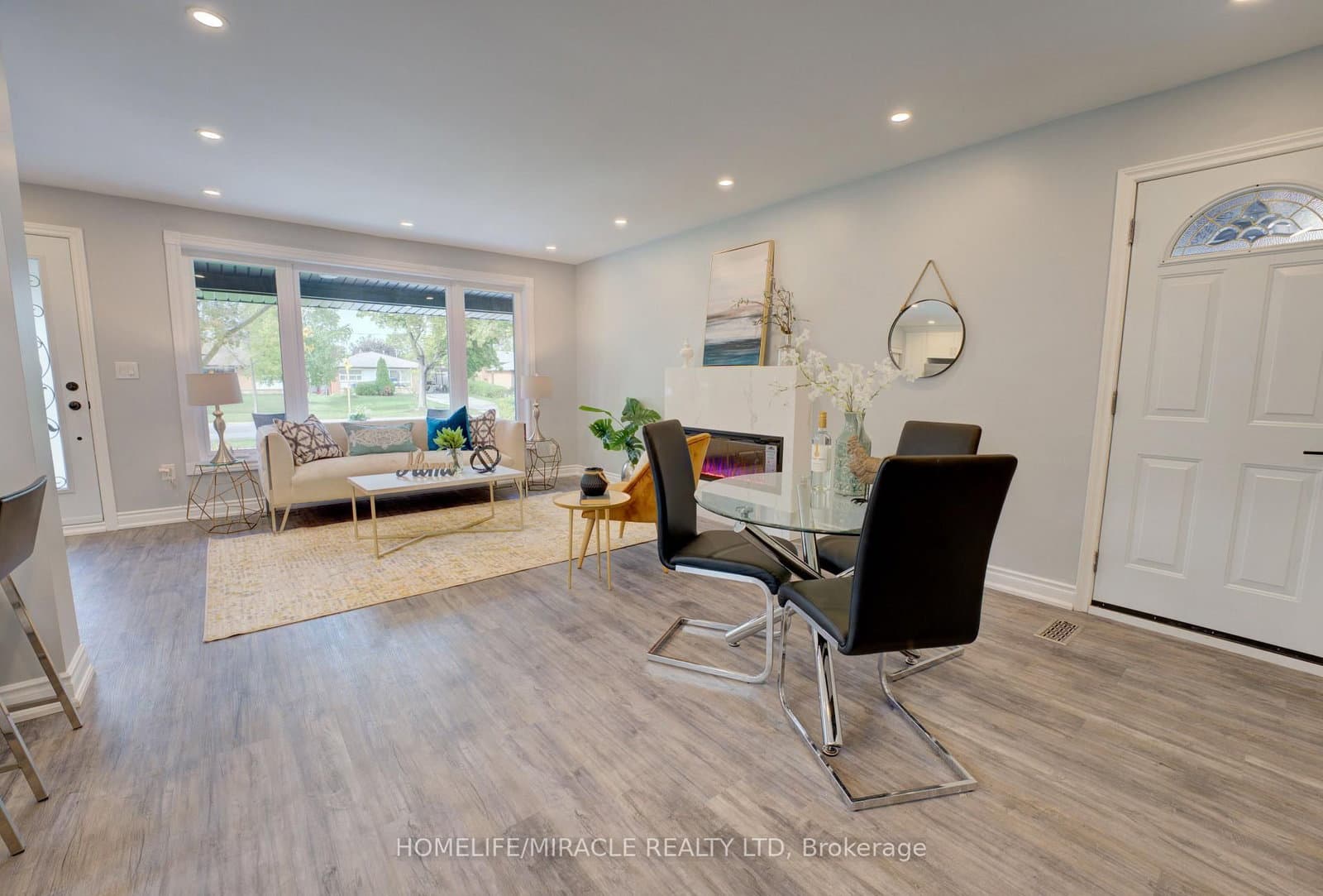 85 Silverstone Drive thumbnail 5