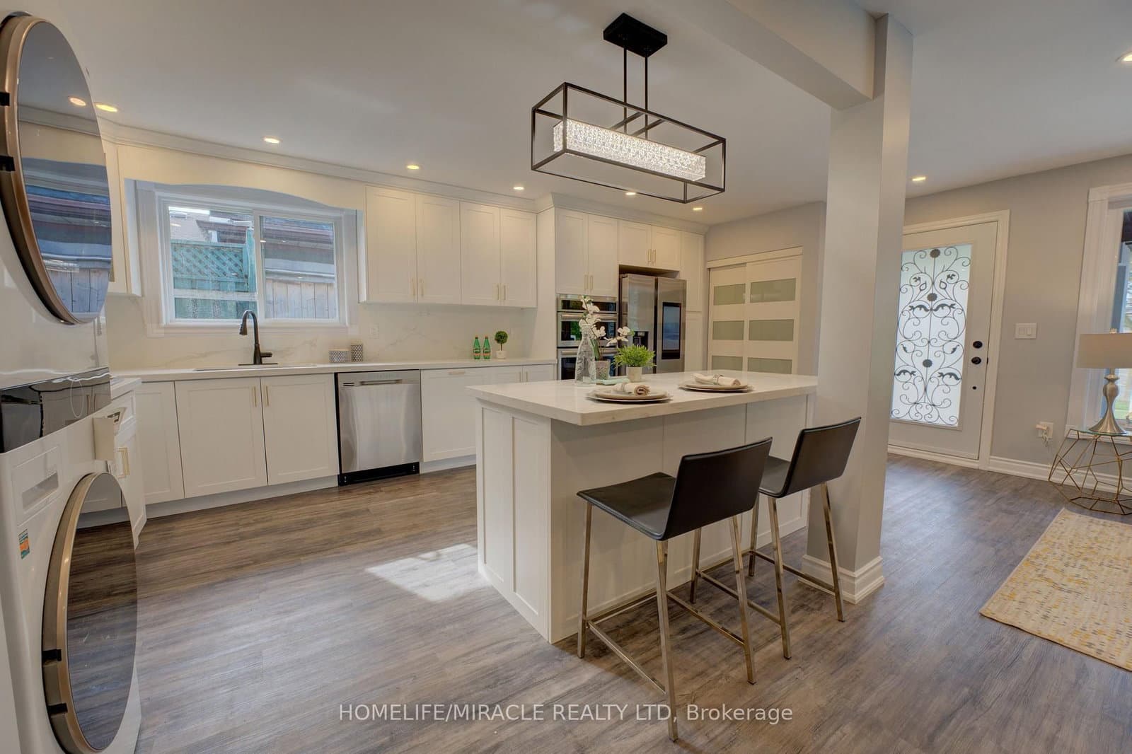 85 Silverstone Drive thumbnail 7