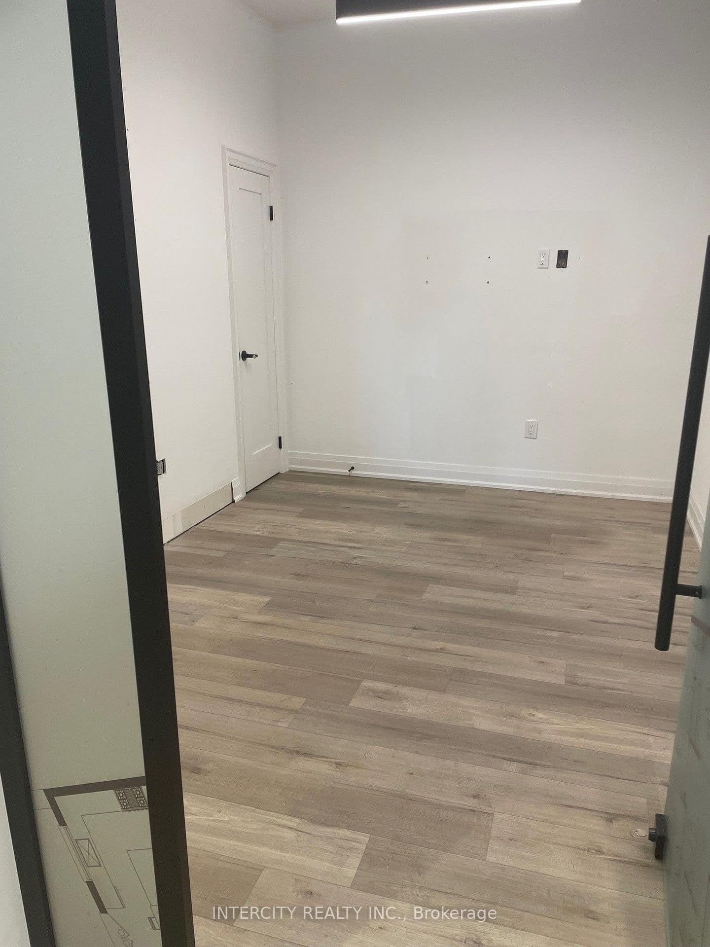80 Clementine Drive, Unit 15 thumbnail 11