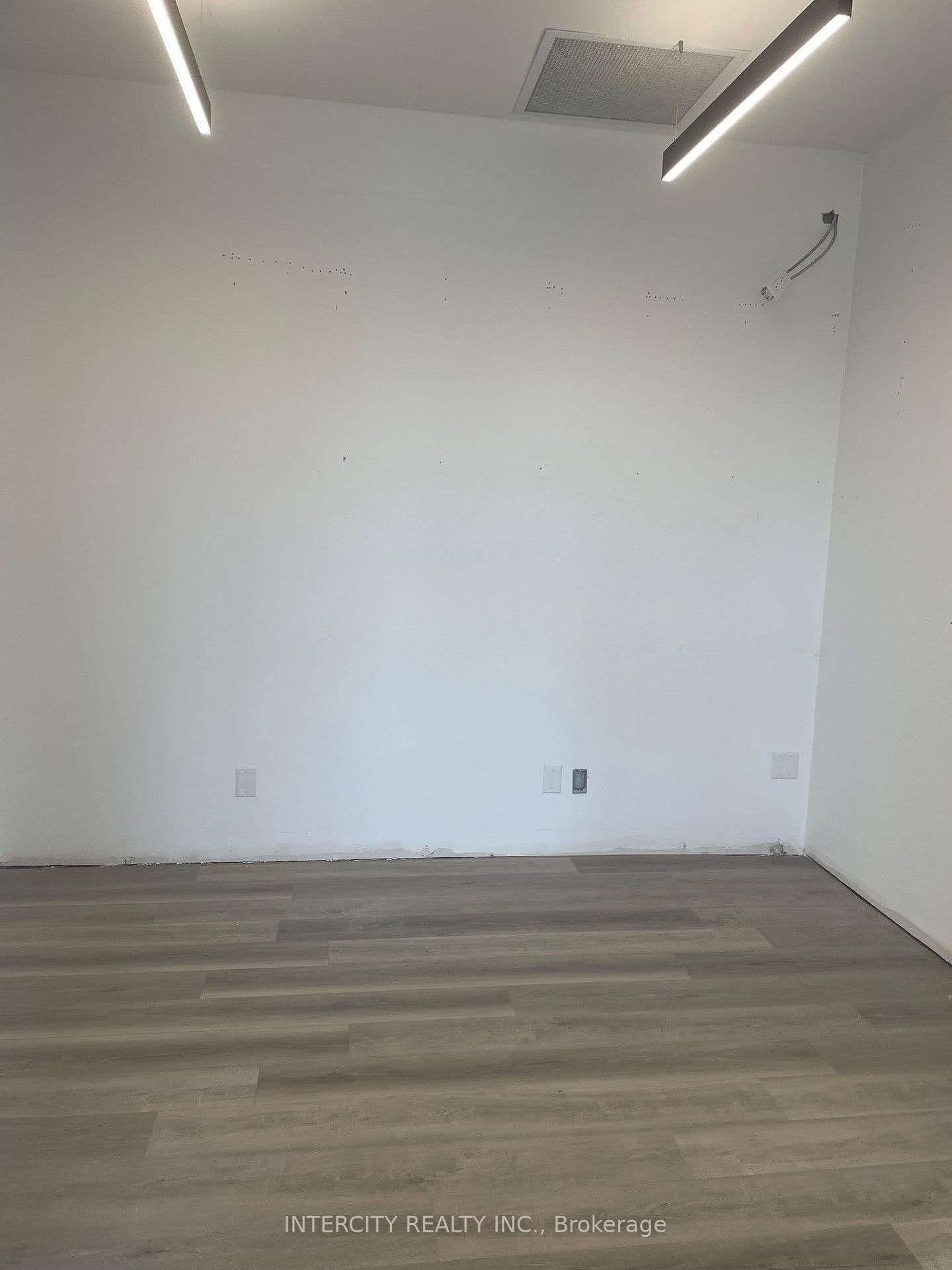 80 Clementine Drive, Unit 15 thumbnail 8