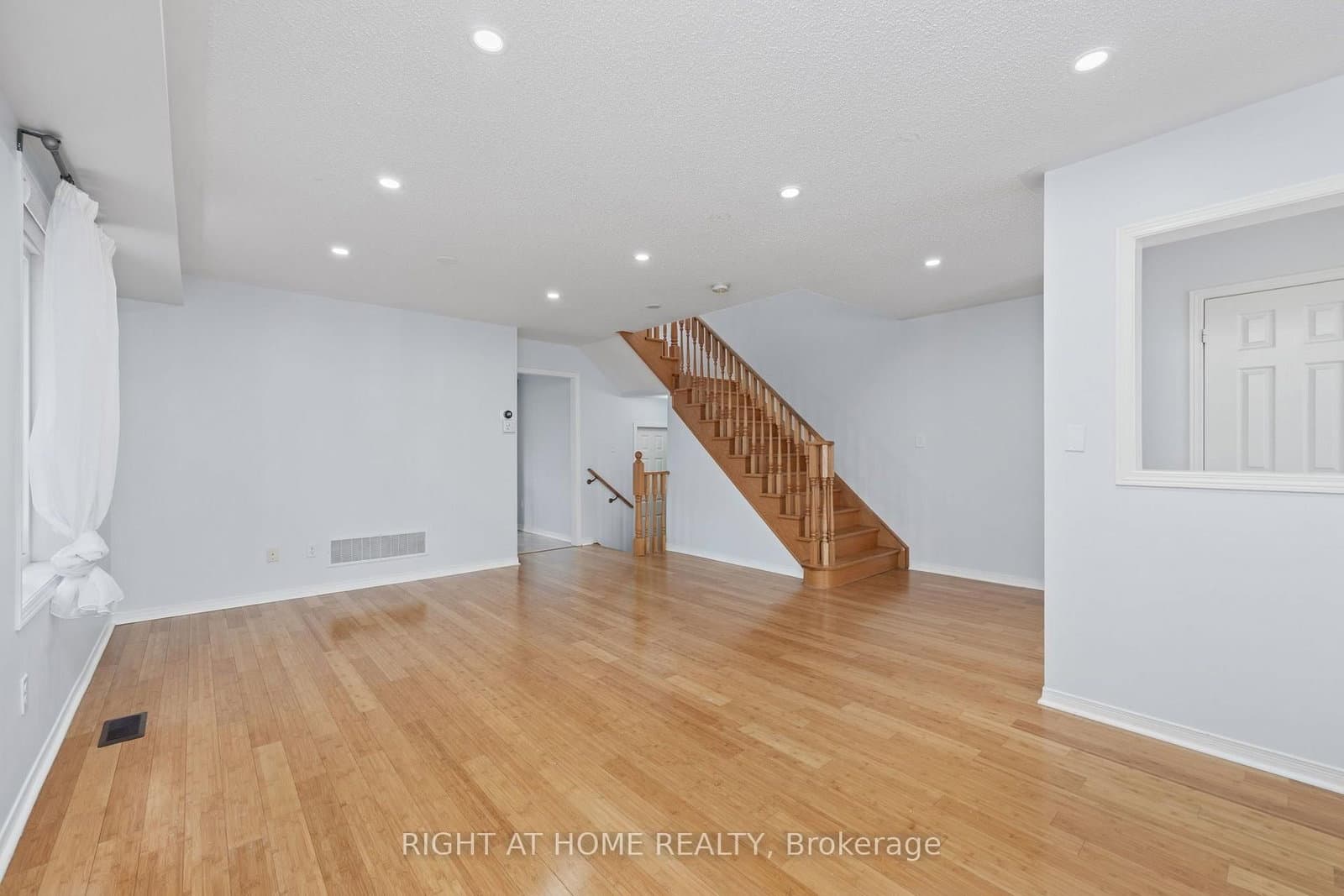 3128 Robert Brown Boulevard thumbnail 8