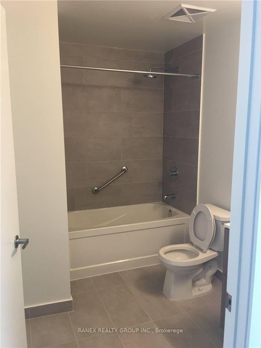 2520 Eglinton Avenue W, Unit 1818 thumbnail 12